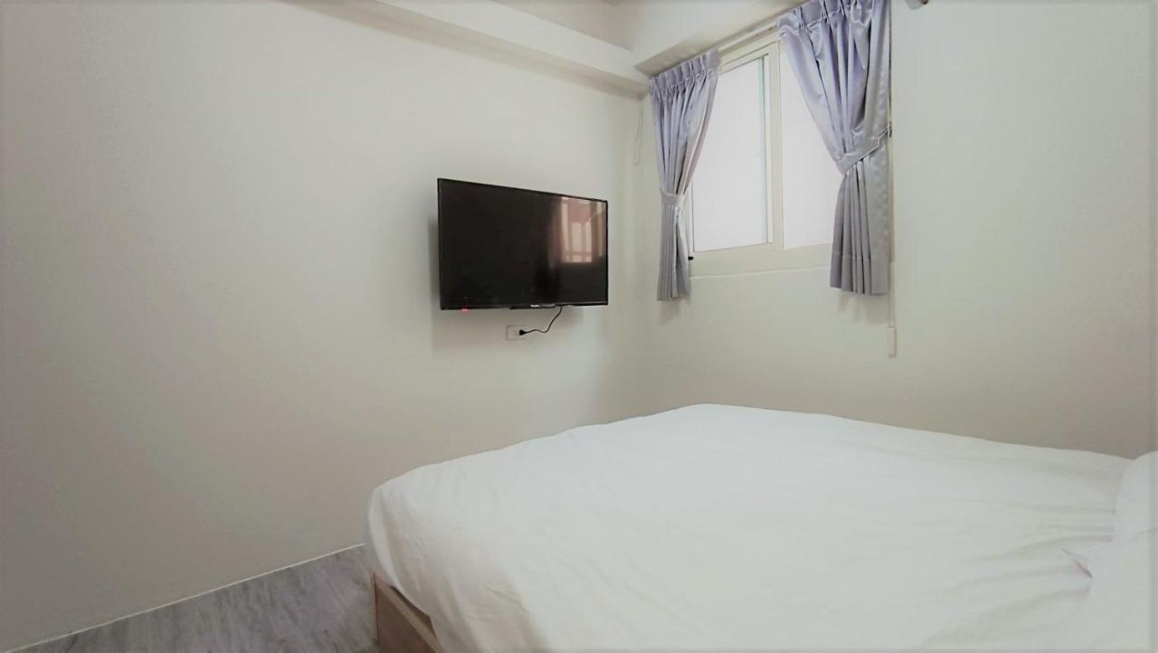 Fengchia Bichon B&B Тайчжун Экстерьер фото